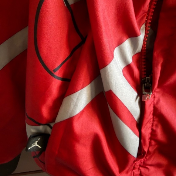 Authentic Air Jordan Men’s REVERSIBLE Hooded Jacket - Picture 6 of 6